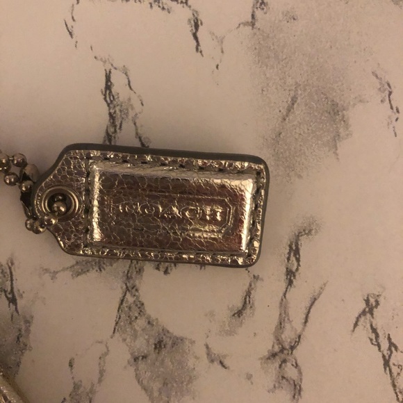 Coach wristlet - Picture 4 of 4